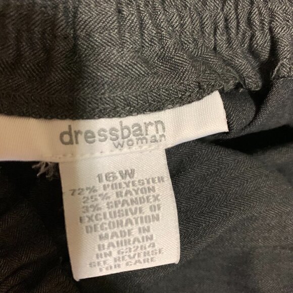 Dress Barn Woman Pleated Front Gray Straight Pullon Elastic Waist. Plus size 16W - Picture 5 of 5